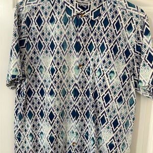 Tommy Bahama Blue and White Diamond Pattern Shirt